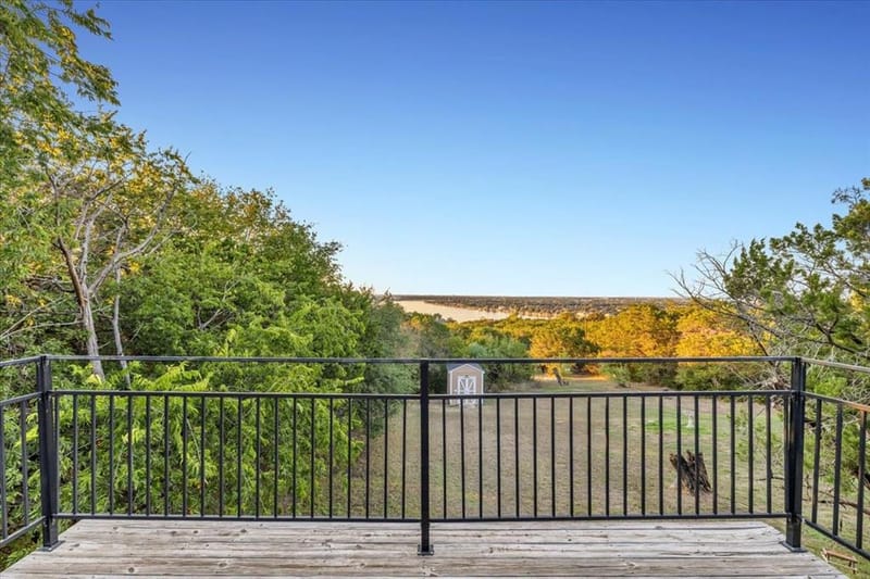 1106 Scenic Drive, Granbury TX 76048 - Photo 6