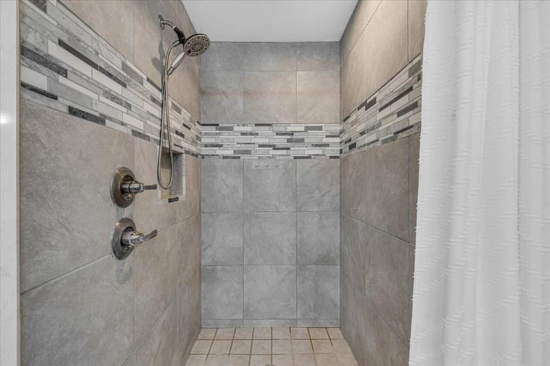 1106 Scenic Drive, Granbury TX 76048 - Photo 16