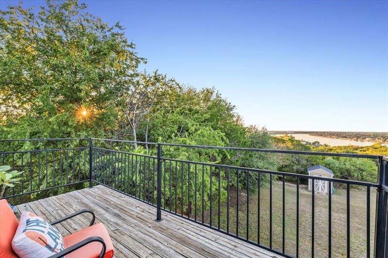 1106 Scenic Drive, Granbury TX 76048 - Photo 4