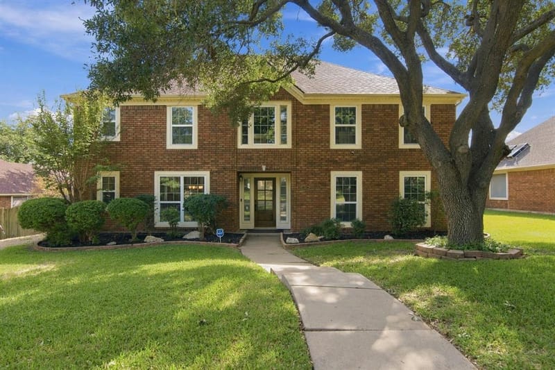 5305 Summer Court, Fort Worth TX 76123