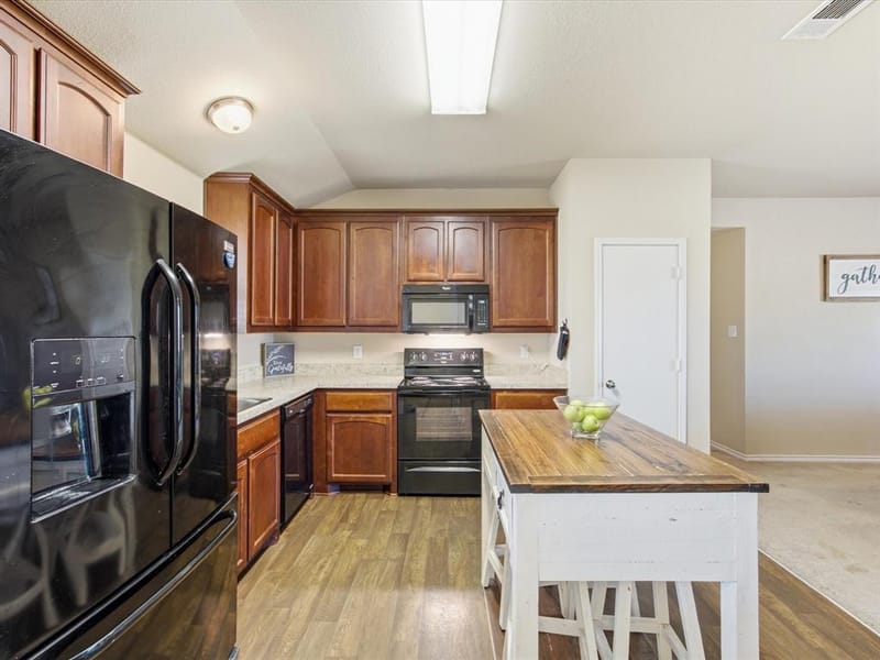614 Mesa Ridge, Decatur TX 76234 - Photo 6