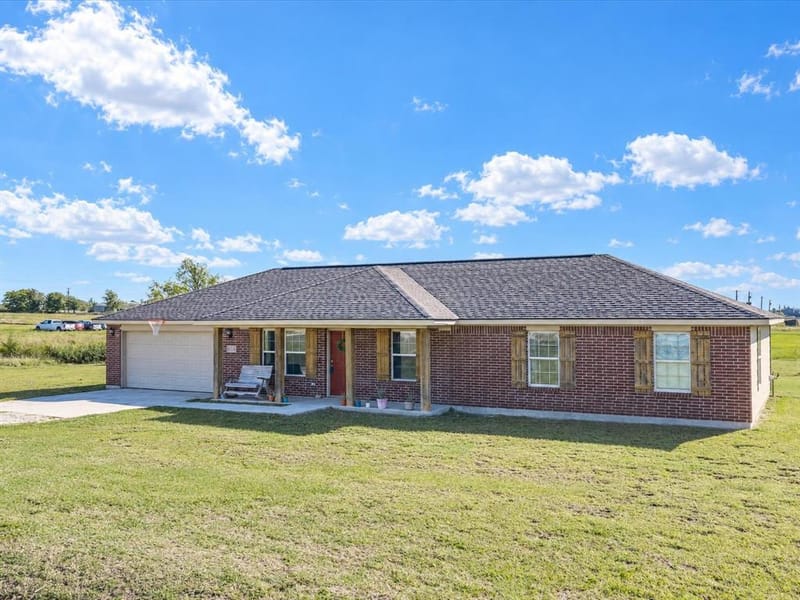 614 Mesa Ridge, Decatur TX 76234