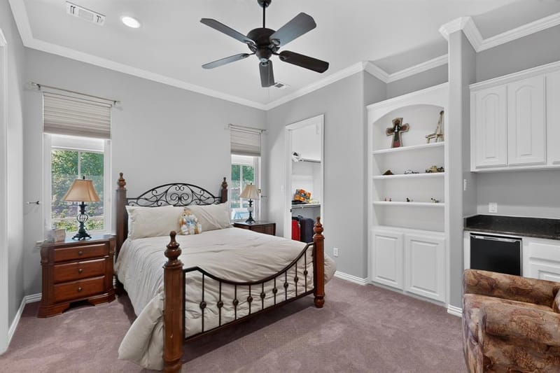 111 Clear Creek Drive, Sunset TX 76270 - Photo 20