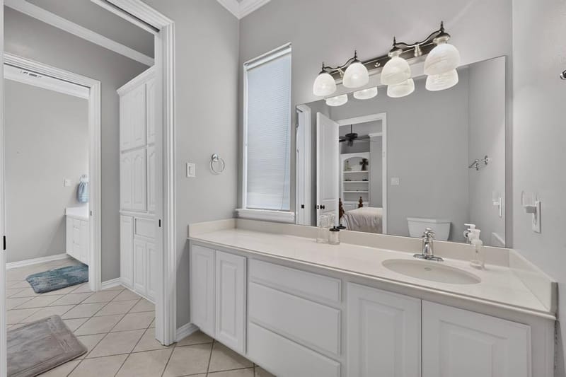 111 Clear Creek Drive, Sunset TX 76270 - Photo 18