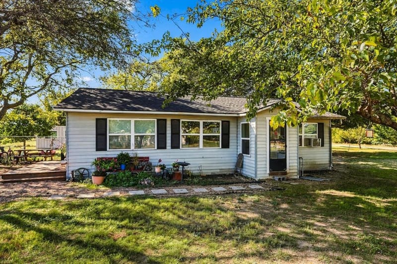 1320 Apple Lane, Midlothian TX 76065 - Photo 3