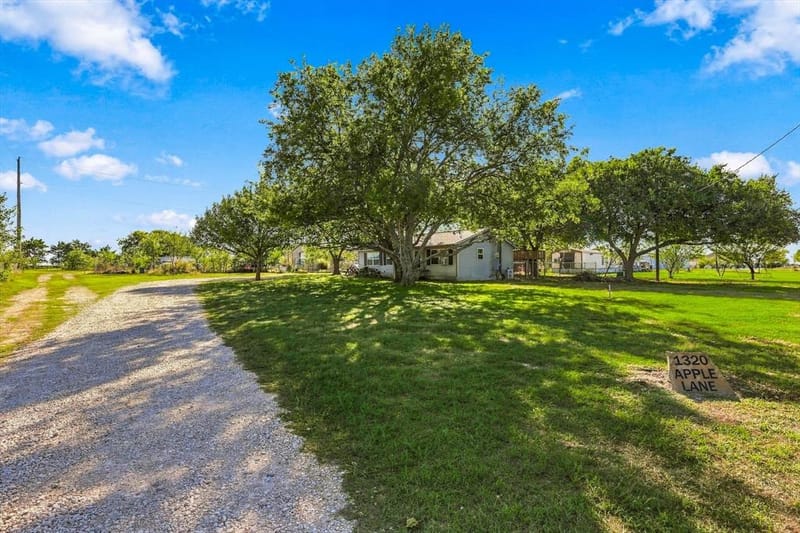 1320 Apple Lane, Midlothian TX 76065 - Photo 5