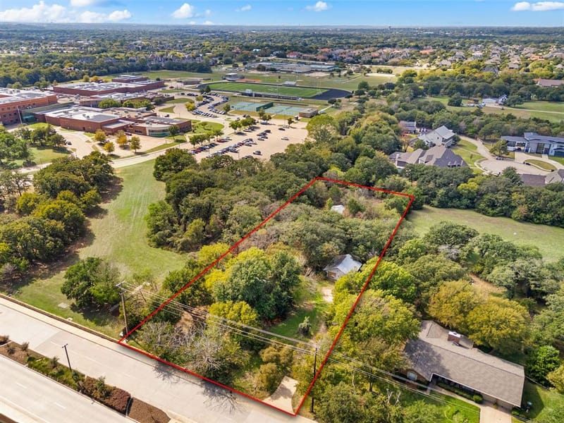 950 N White Chapel Boulevard, Southlake TX 76092