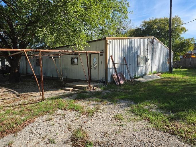 206 N Stadium Drive, Alvord TX 76225 - Photo 3
