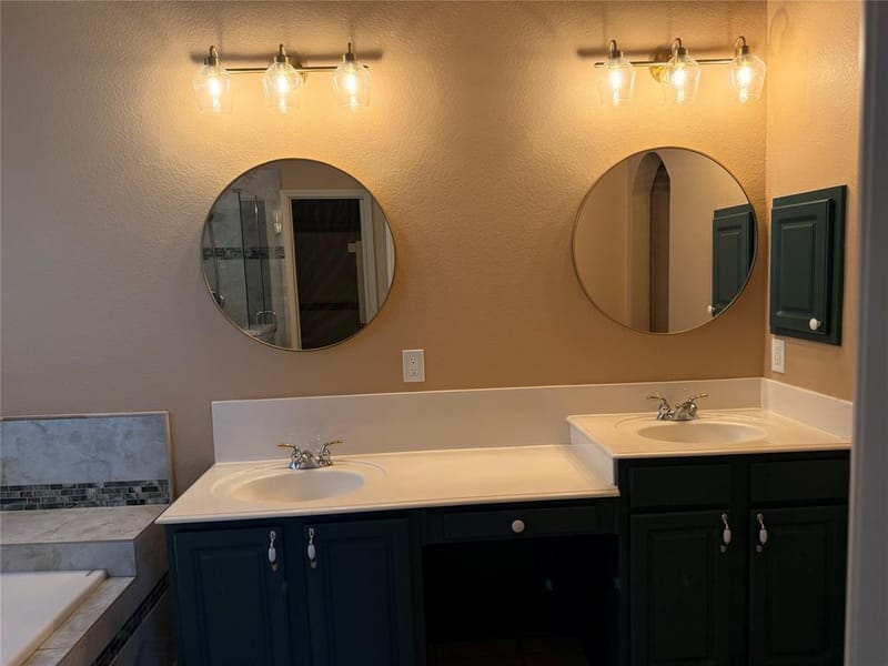7804 Brook Meadow Lane, Fort Worth TX 76133 - Photo 12