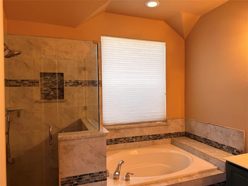 7804 Brook Meadow Lane, Fort Worth TX 76133 - Photo 11