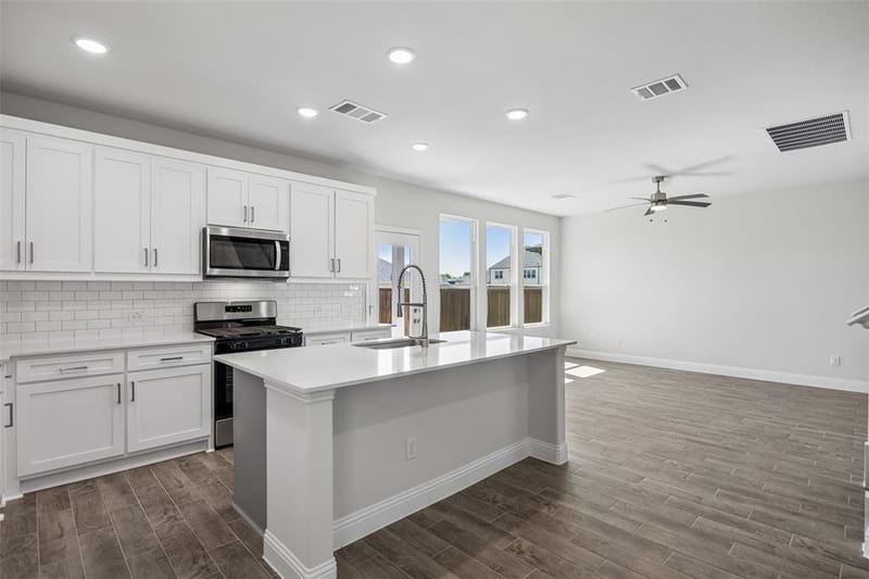 915 Sicily Boulevard, Princeton TX 75407 - Photo 4