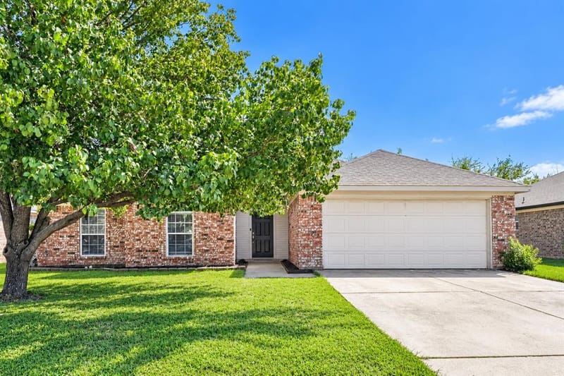 1713 Bertram Drive, Mansfield TX 76063