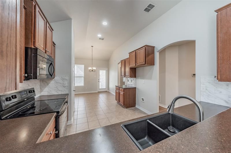 2205 Clairborne Drive, Fort Worth TX 76177 - Photo 10