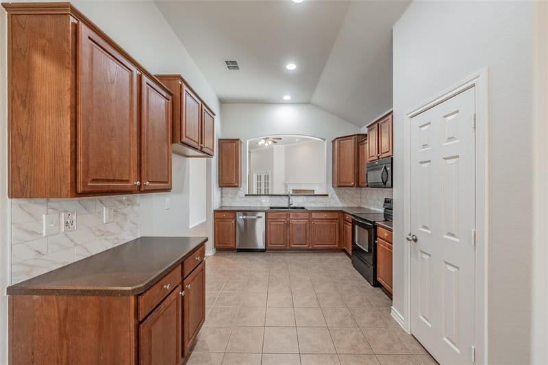 2205 Clairborne Drive, Fort Worth TX 76177 - Photo 11