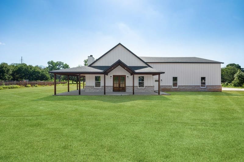 181 County Road 4757, Rhome TX 76078