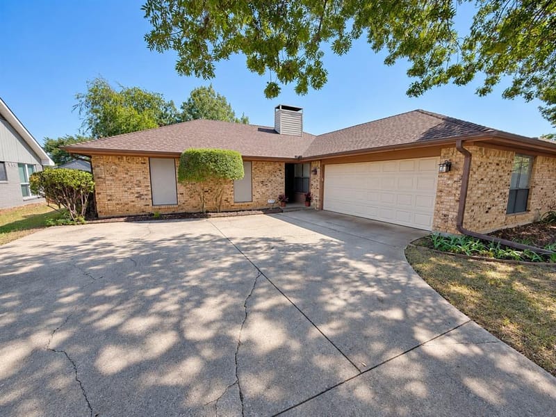 929 Reno Street, Lewisville TX 75077