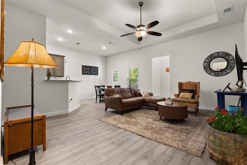 3721 Washington Street, Greenville TX 75401 - Photo 4