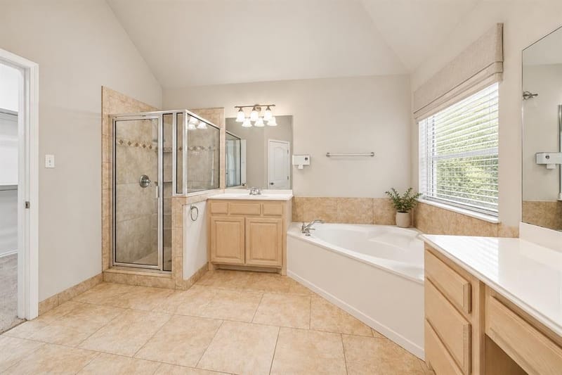 9149 Rushing River Drive, Fort Worth TX 76118 - Photo 7