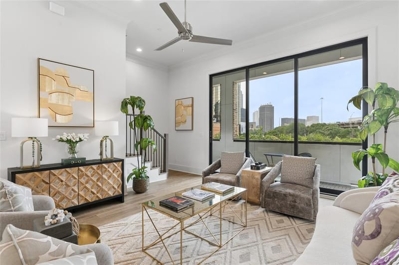 2401 Canton Street # 1002, Dallas TX 75201