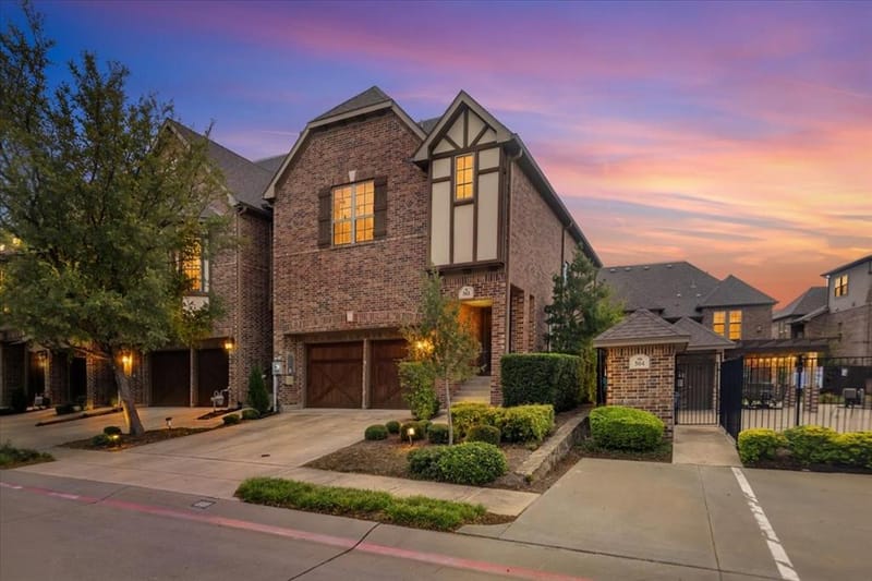 568 Hampshire Drive, Lewisville TX 75067