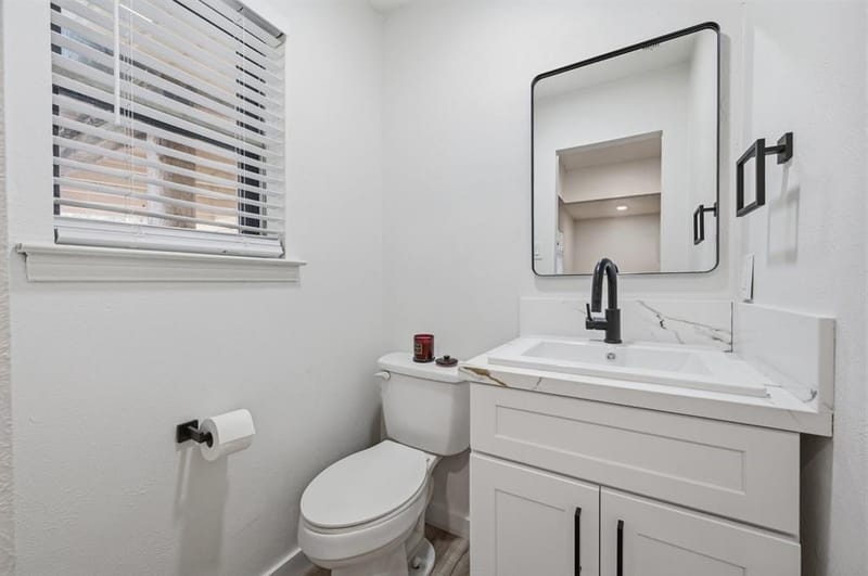 203 Evelyn Street, DeSoto TX 75115 - Photo 23