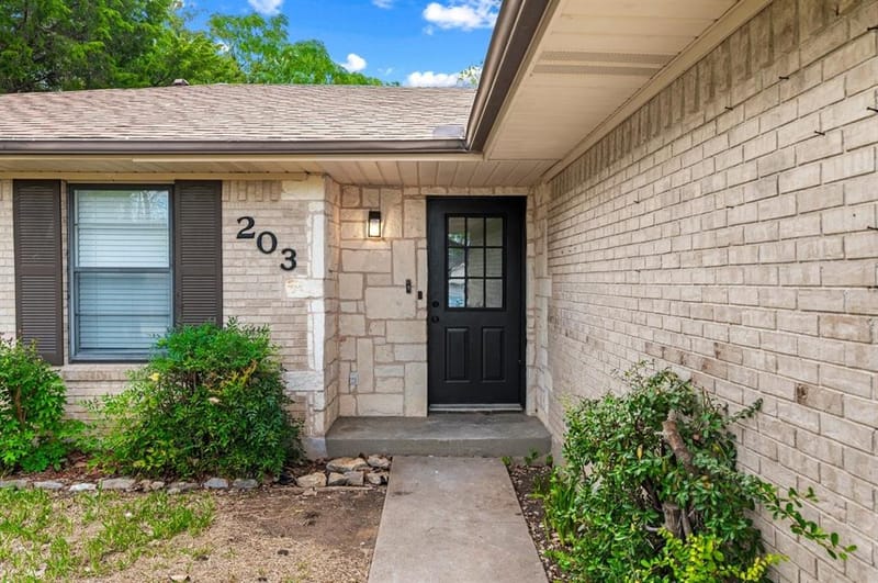 203 Evelyn Street, DeSoto TX 75115 - Photo 32