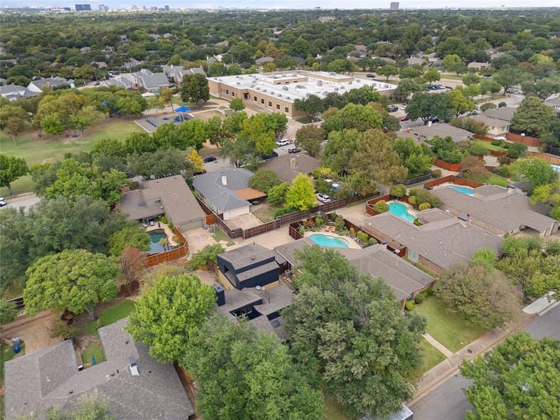 7111 Claybrook Drive, Dallas TX 75231 - Photo 27