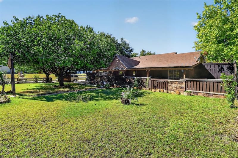 2121 High Summit Drive, Garland TX 75041 - Photo 3
