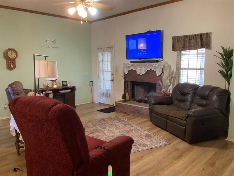 101 EdgeForest Drive, Elm Mott TX 76640 - Photo 7