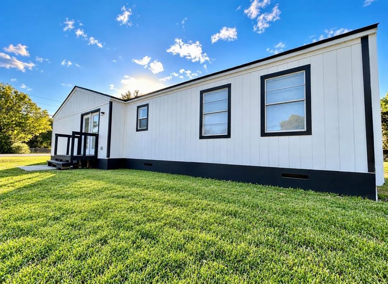 915 Kissell Road, Wilmer TX 75172 - Photo 2