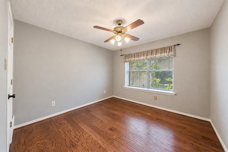 610 Shallow Creek Drive, Oak Leaf TX 75154 - Photo 17
