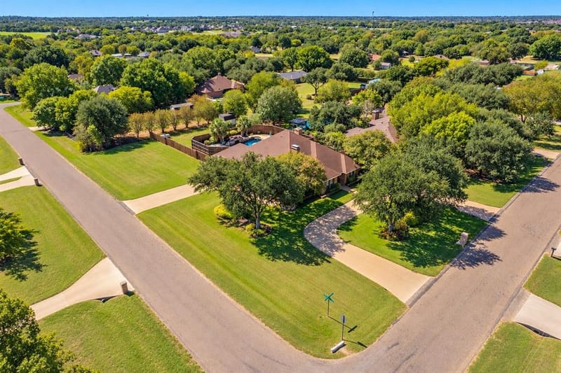 610 Shallow Creek Drive, Oak Leaf TX 75154 - Photo 34