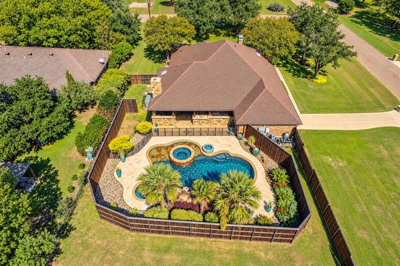 610 Shallow Creek Drive, Oak Leaf TX 75154 - Photo 33