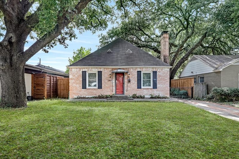 5411 Stoneleigh Avenue, Dallas TX 75235 - Photo 2