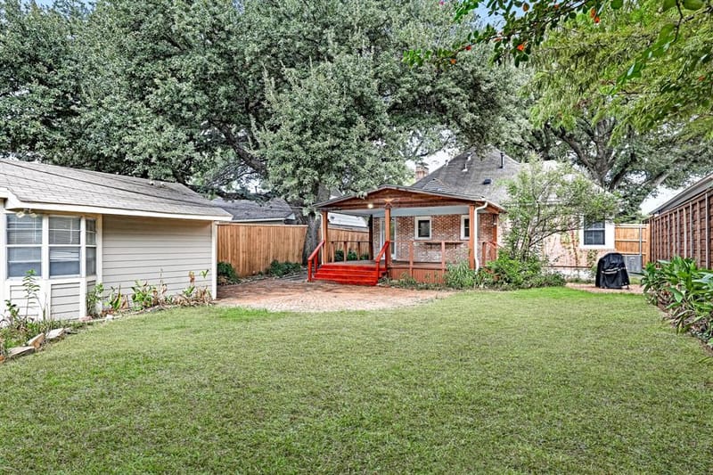 5411 Stoneleigh Avenue, Dallas TX 75235 - Photo 17