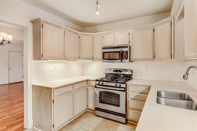 5411 Stoneleigh Avenue, Dallas TX 75235 - Photo 8