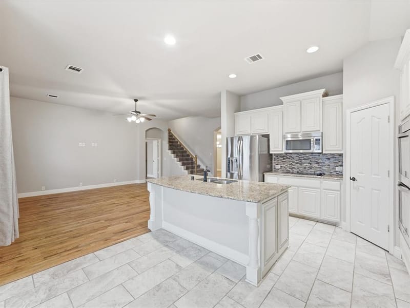 909 Longhorn Drive, Aubrey TX 76227 - Photo 16