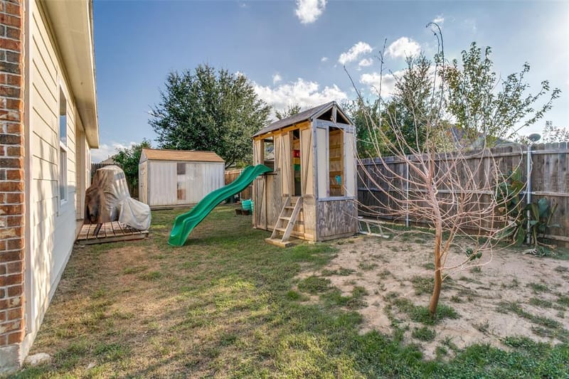 540 S Heights Drive, Crowley TX 76036 - Photo 23