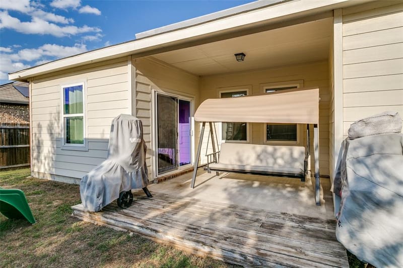 540 S Heights Drive, Crowley TX 76036 - Photo 22