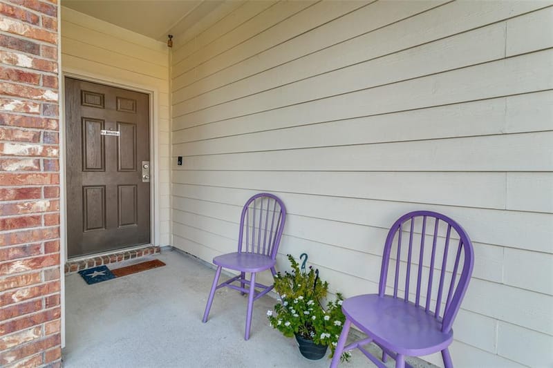 540 S Heights Drive, Crowley TX 76036 - Photo 3