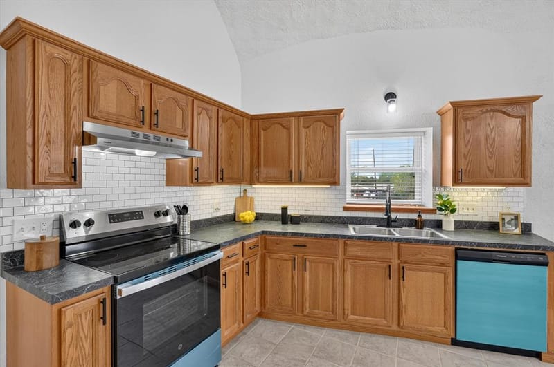 9530 Johns Road, Alvarado TX 76009 - Photo 10