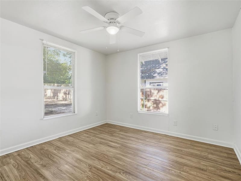 1419 E Waco Avenue, Dallas TX 75216 - Photo 13