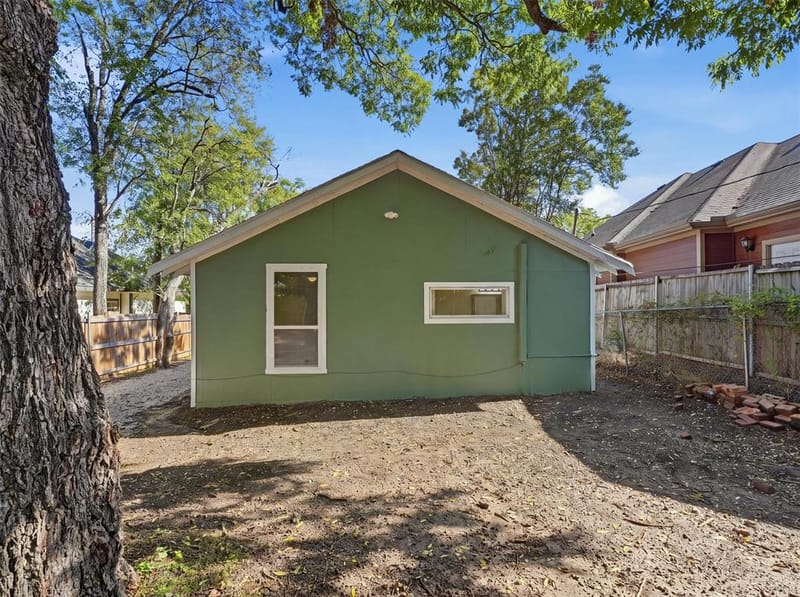 1419 E Waco Avenue, Dallas TX 75216 - Photo 22