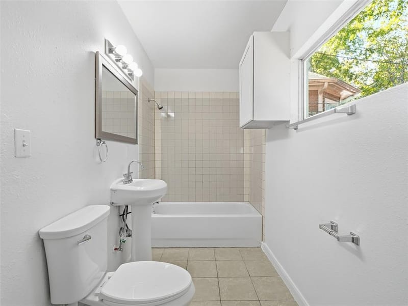 1419 E Waco Avenue, Dallas TX 75216 - Photo 15