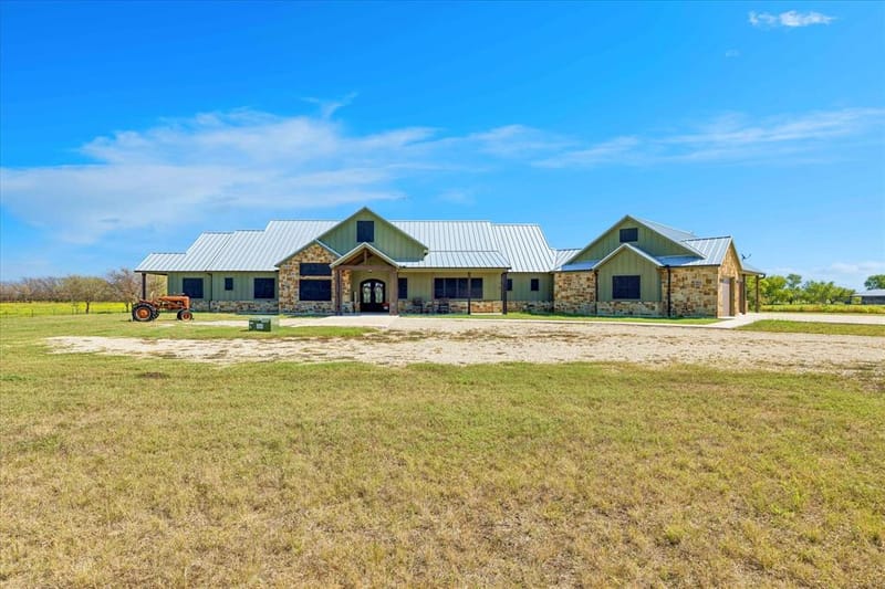 5921 Hawkeye Road # A, Krum TX 76249 - Photo 2