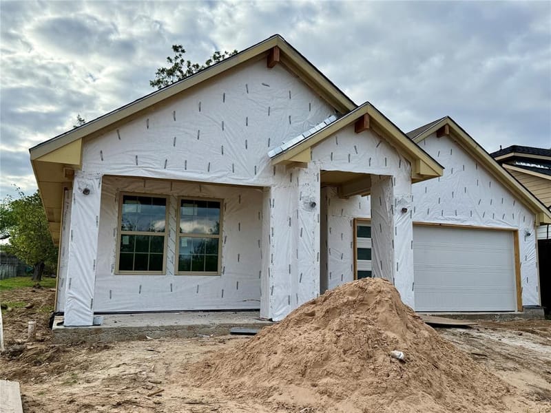 427 32nd Street, Grand Prairie TX 75050 - Photo 3