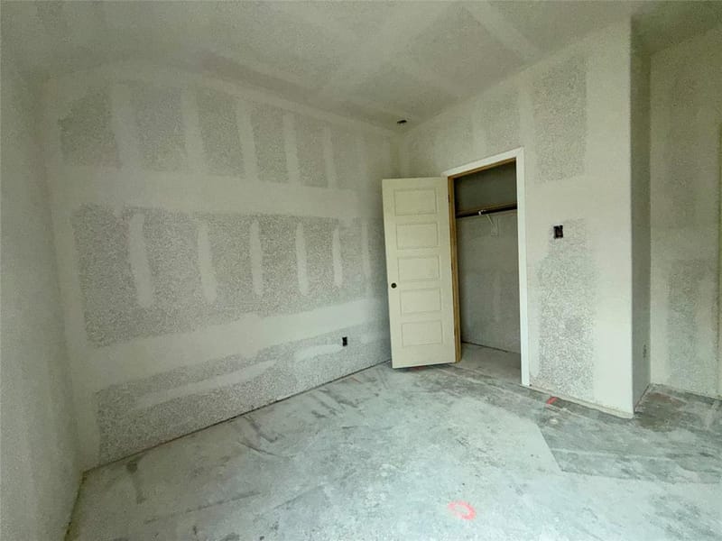 427 32nd Street, Grand Prairie TX 75050 - Photo 11
