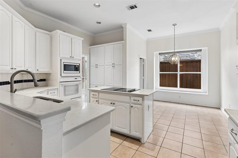 327 Hampton Court, Coppell TX 75019 - Photo 13