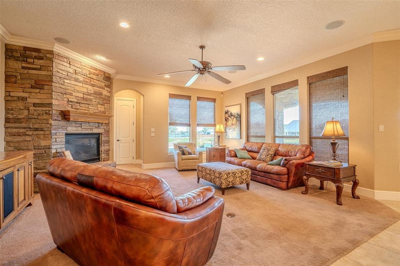 1903 Harbor Lakes Drive, Granbury TX 76048 - Photo 9