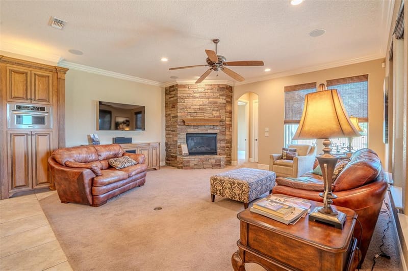 1903 Harbor Lakes Drive, Granbury TX 76048 - Photo 10